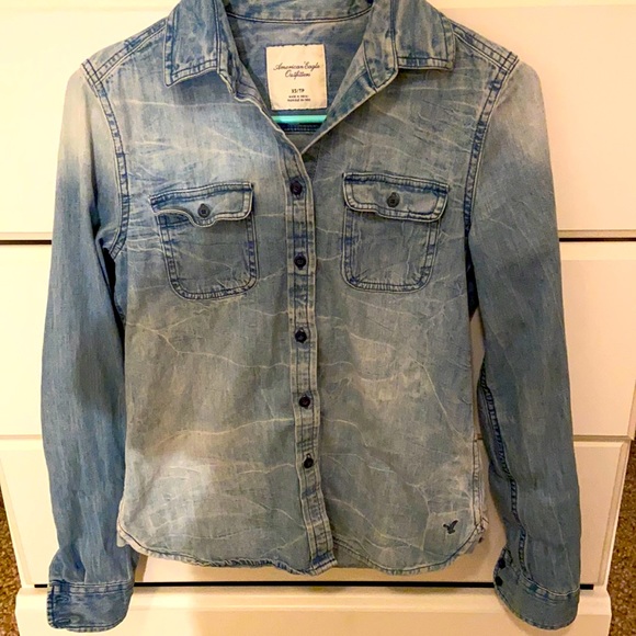 American Eagle Outfitters Tops - AEO Distressed Cotton Button Down